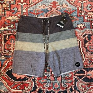O’Neill Quatro cruzer board shorts size 33
